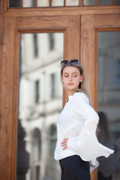 Eowen Blouse | Pure Linen - Image 5